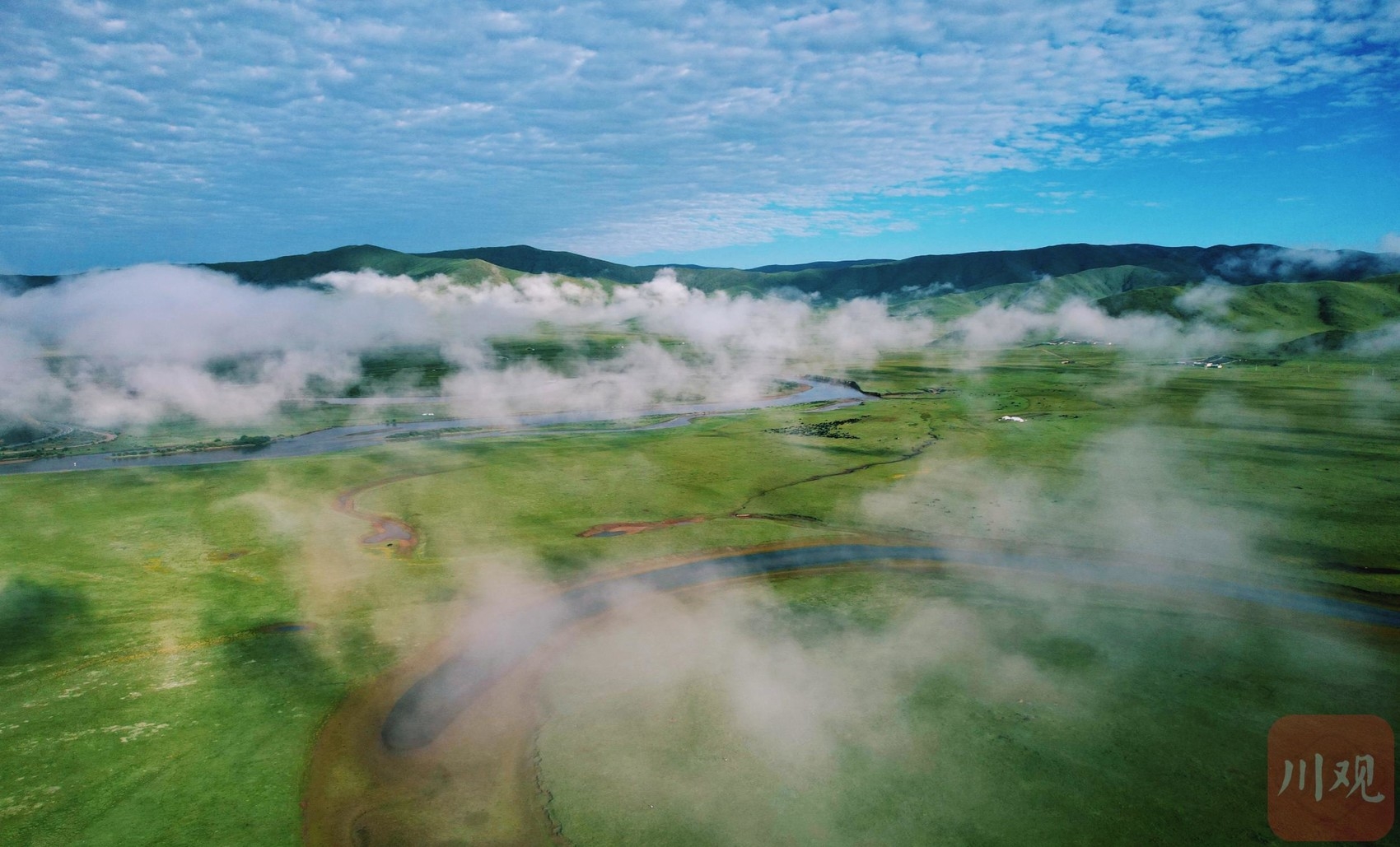 绿色如茵晨雾袅袅在8月遇见红原大草原最美风景